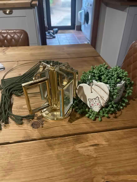 Photo of free Mixed home decor - fake plant; ceramic heart; spinning photo (Barford NR9) #1