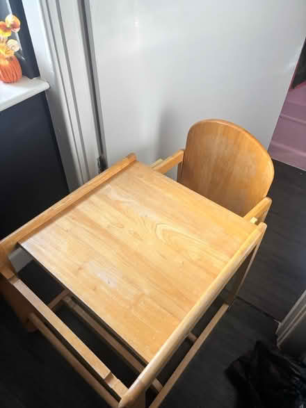 Photo of free Child table and chair (Norfolk park S2) #3