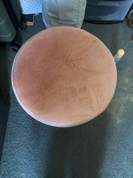 Photo of free short chair (Elk Grove) #2