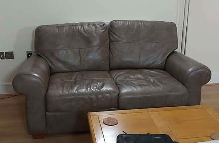 Photo of free Leather two seater settee (Millwall E14) #3