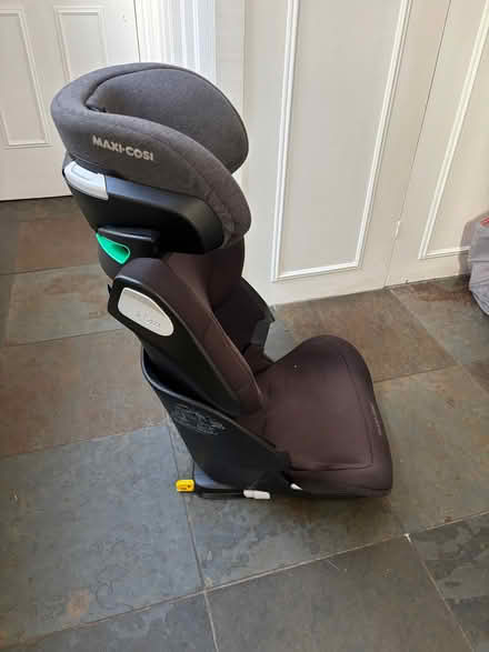 Photo of free Car Seat (Raynes Park SW20) #1