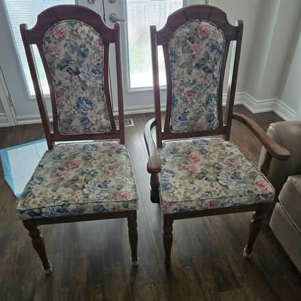 Photo of free furniture (Thickson and Dundas) #3