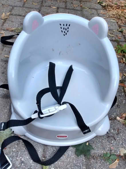 Photo of free Booster Seat with snap straps (Near Baseline Rd. & Clyde Ave.) #1