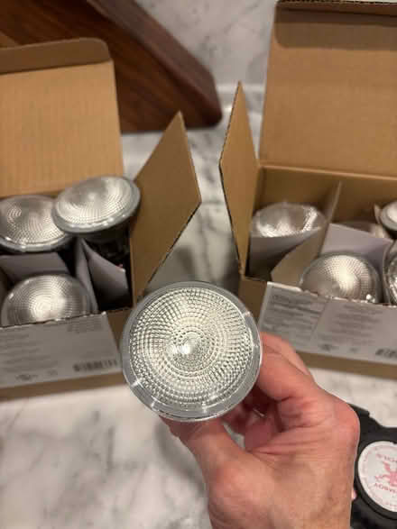 Photo of free 12 Working Halogen Spotlights (Andersonville) #1