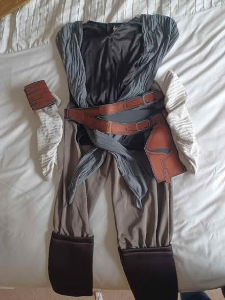 Photo of free Star Wars Rey costume (kids) (Sale M33) #1
