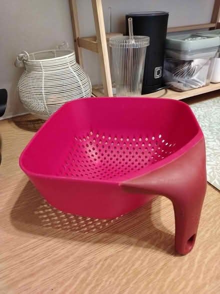 Photo of free Colander with handle (Walsall WS2) #1