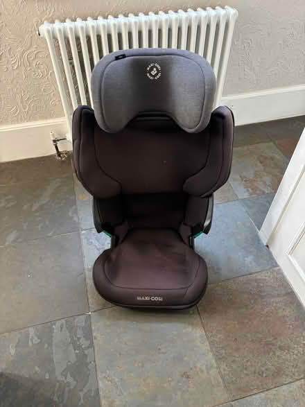 Photo of free Car Seat (Raynes Park SW20) #2
