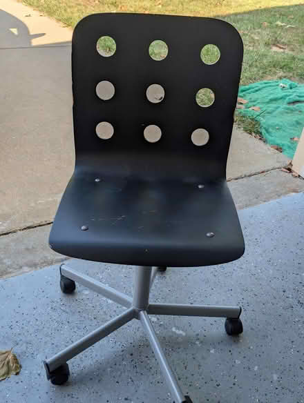 Photo of free Office Chair (Leesburg (Exeter subdivision)) #1
