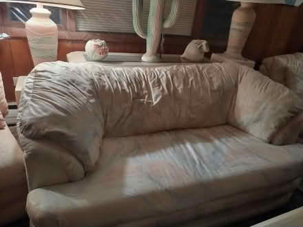 Photo of free Love seat (Manchester goffstown Rd) #1