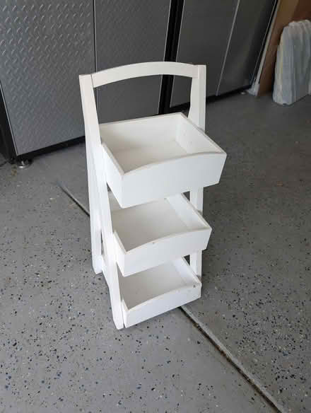 Photo of free Plant or Storage Stand (Leesburg (Exeter subdivision)) #1