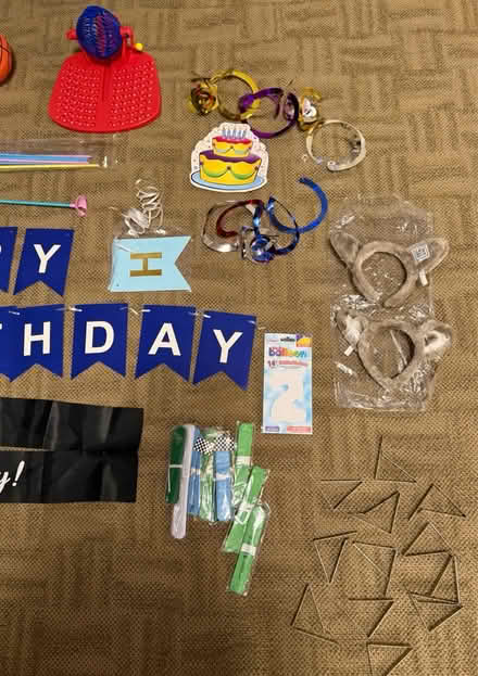 Photo of free Birthday party supplies & toys (Valencia Avenue, Sunnyvale) #2