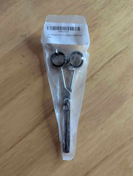 Photo of free Hair thinning scissors (Abbeville Village SW4) #1
