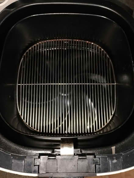 Photo of free Mayer airfryer (Bedok Reservoir Road) #2