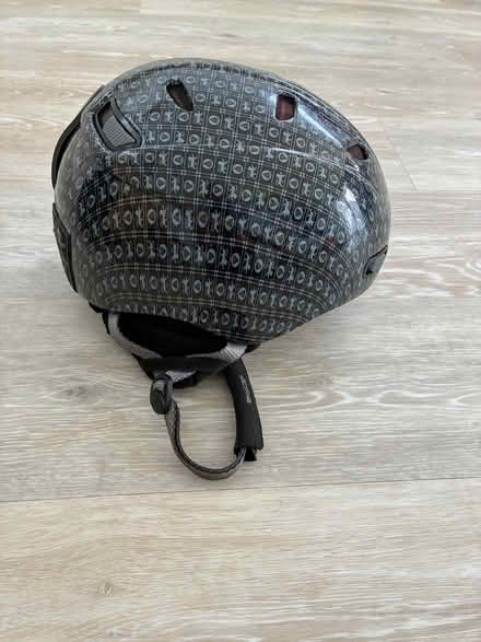 Photo of free Ski helmet (Prince of Wales Steps TQ1) #1