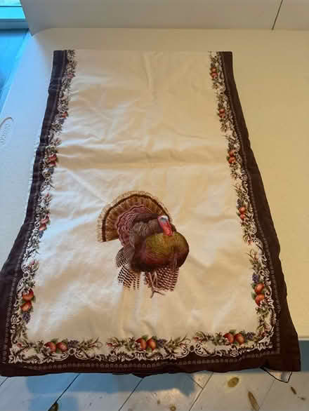 Photo of free table runner (146w 57st New York) #1
