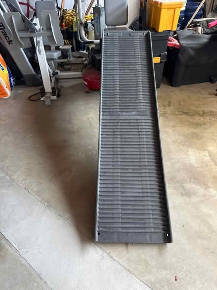 Photo of free Dog ramp Petstep brand (Torrance 90501 near Hull MS) #1