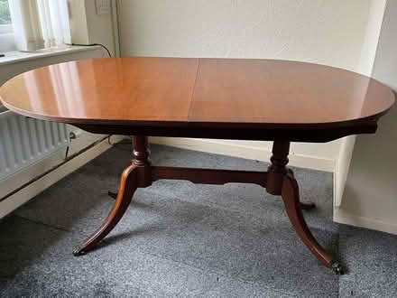 Photo of free Dining table in beautiful mahogany, seats six (Brookhouse LA2) #2