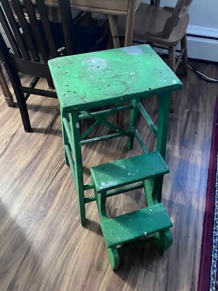 Photo of free Vintage Stepstool (Takoma, DC) #3