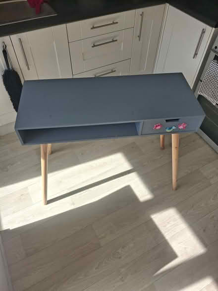 Photo of free Desk (L11) #3