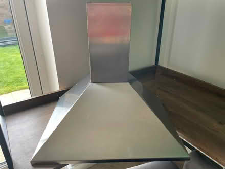 Photo of free Indesit Gas hob and cooker hood (Langford SG18) #4