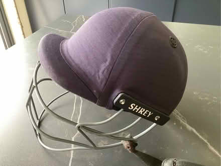 Photo of free Batsman’s helmet (Wethersfield CM7) #1