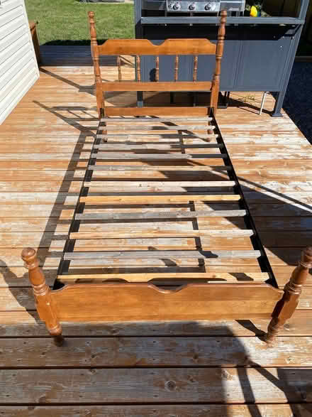 Photo of free Single Bed Frame (Beacon Hill North) #1