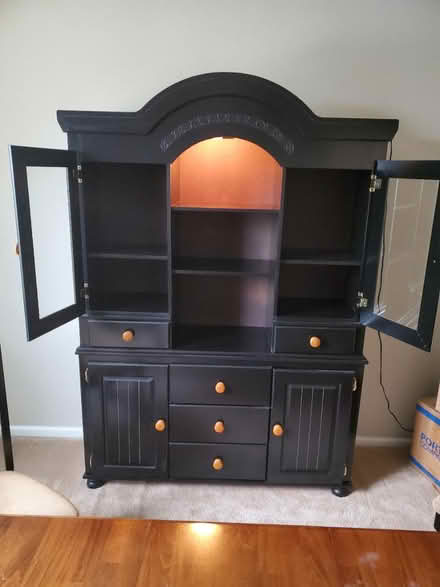 Photo of free Dining room set (Lambertville, NJ) #3
