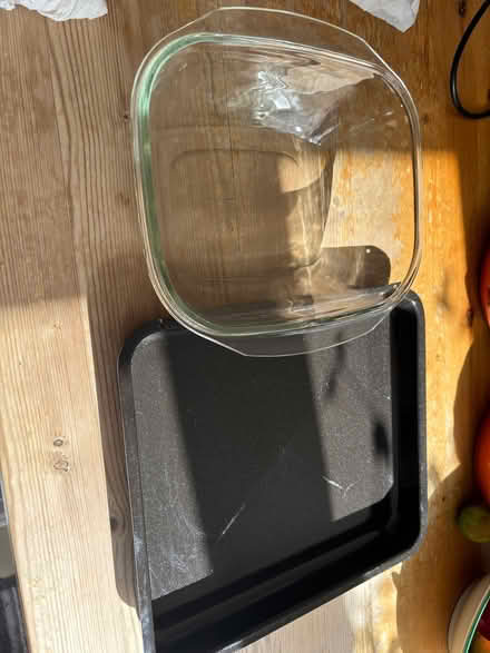 Photo of free Roasting tin and glass casserole (Haldens AL7) #1