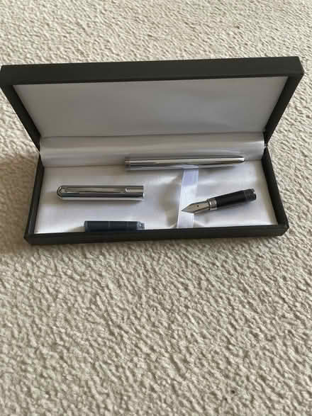 Photo of free Fountain pen (Newbury - RG14) #2