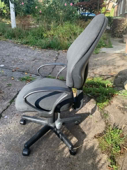 Photo of free Office Chair (New Mills SK22) #2
