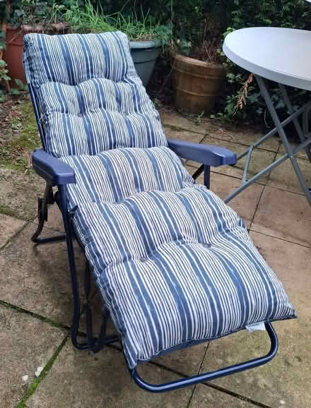 Photo of free Reclining garden chair (Liss GU33) #2