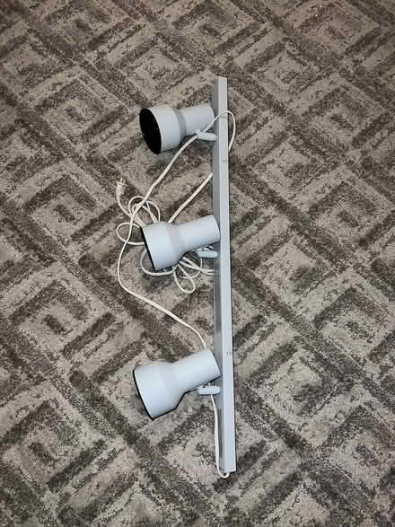 Photo of free Track lights (Middletown) #1