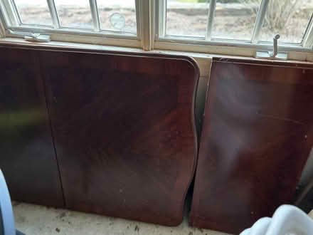Photo of free wood dining room table (Mclean 22102) #1