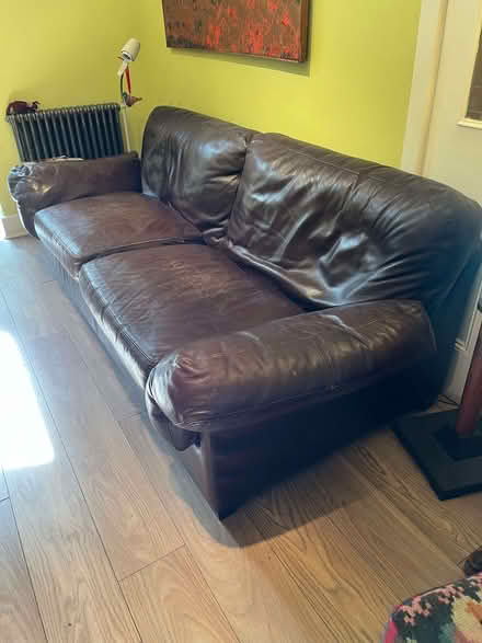 Photo of free Leather sofa (Barnes SW13) #1