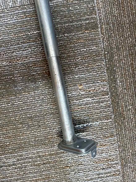 Photo of free Extendable closet rod (Stittsville) #2