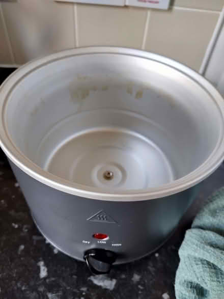 Photo of free Slow Cooker 1.5 litre (Fallside G71) #2
