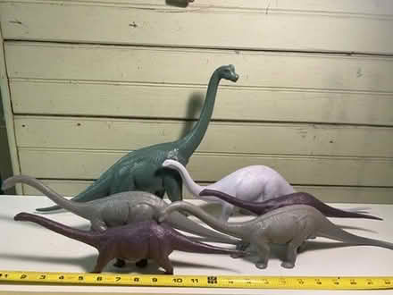 Photo of free Model dinosaurs antique (Nr Fresh Pond & Mt Auburn Cem.) #1