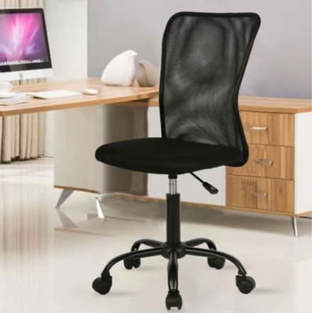 Photo of Desk Chair with Wheels (Dublin) #1