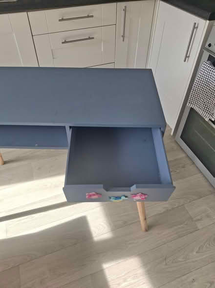 Photo of free Desk (L11) #2