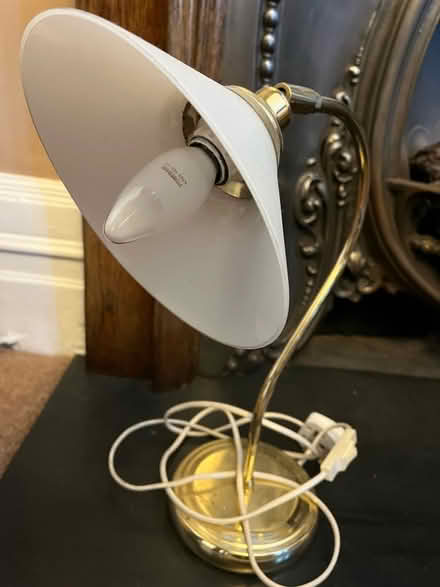Photo of free 2desk lights (Tolworth KT6) #2