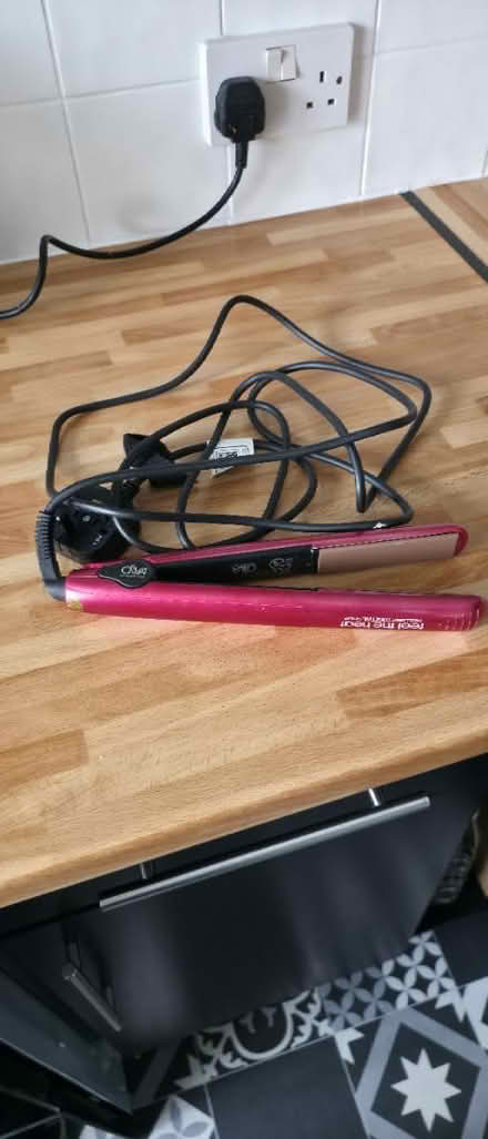 Photo of free Hair straighteners (Farnborough) #1