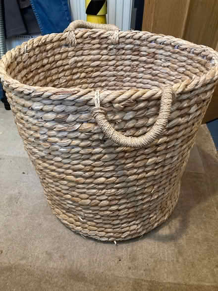 Photo of free Basket with handles (Blackford EH9) #2