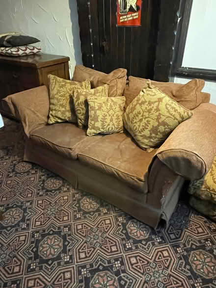 Photo of free 2 seater settee and armchair (Bedloes Corner SS6) #3