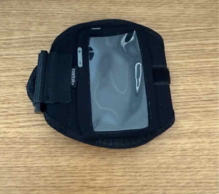 Photo of free iPod arm case (Wenvoe CF5) #1