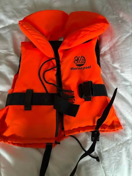Photo of free Life vest (Chessington KT9) #1