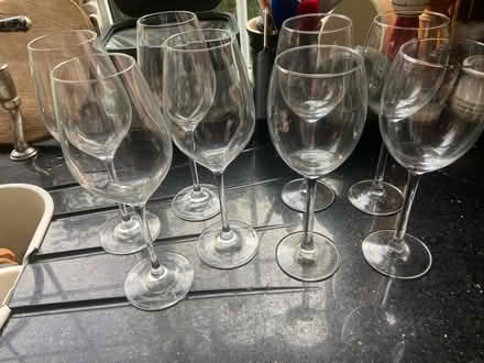 Photo of free Eight wine glasses (BT10) #1