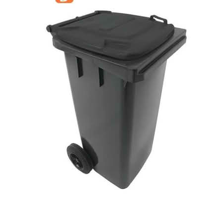 Photo of Wheelie bin (New Ash Green DA3) #1
