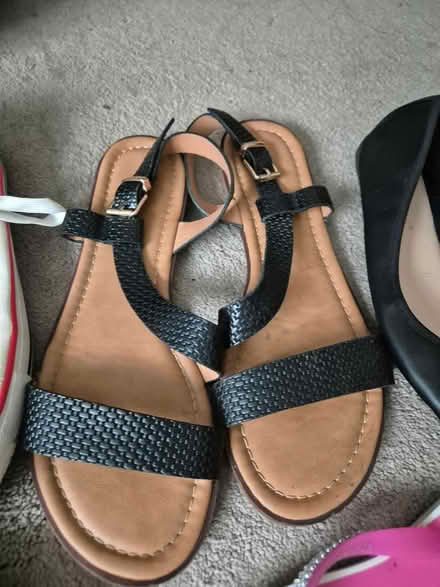 Photo of free Shoes (IG6) #3