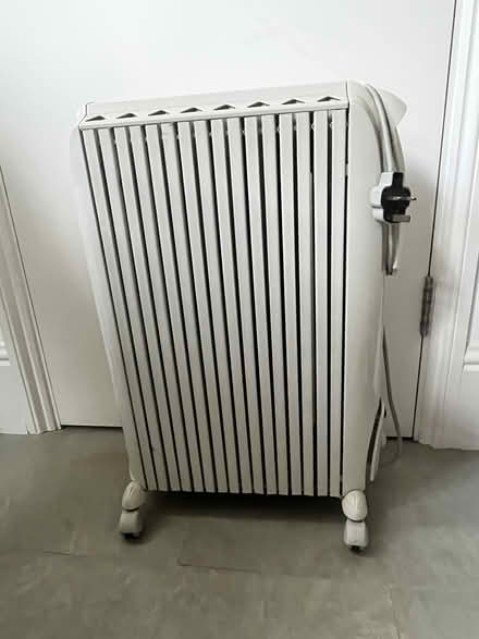 Photo of free 2 electric oil-filled heaters (Elephant & Castle SE11) #1