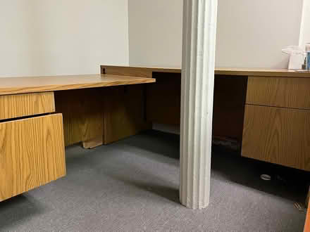 Photo of free L-shape desk (221 chestnut street, 19106) #1